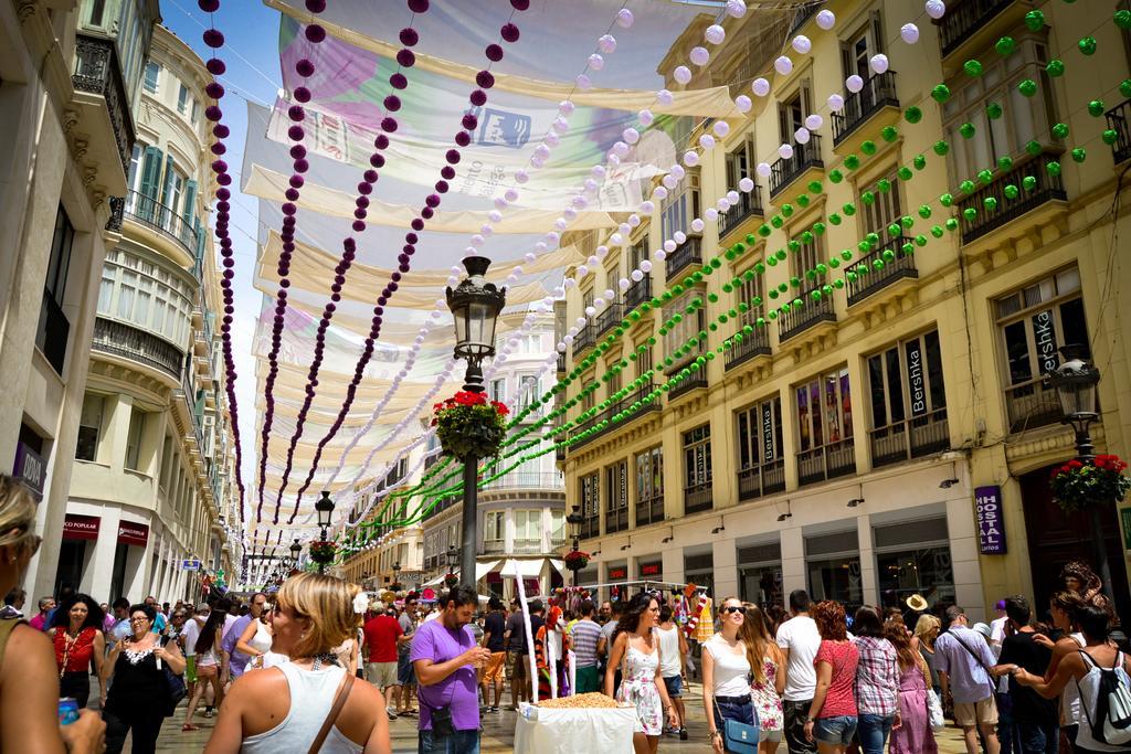 Apartamentos Momas La Casa De Mama Malaga Luaran gambar