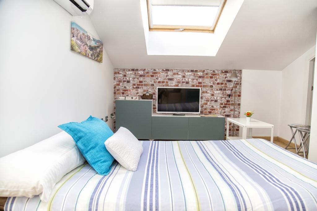 Apartamentos Momas La Casa De Mama Malaga Luaran gambar