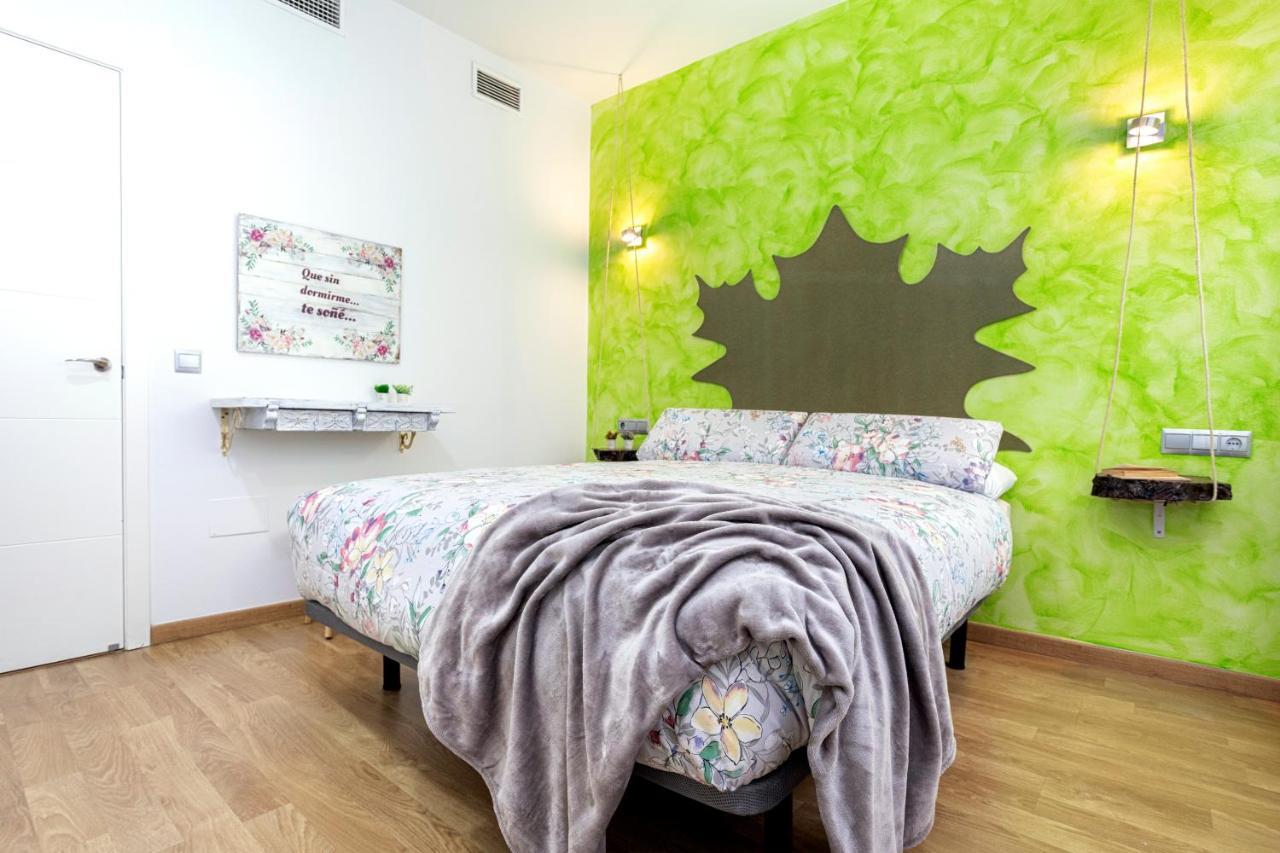 Apartamentos Momas La Casa De Mama Malaga Luaran gambar