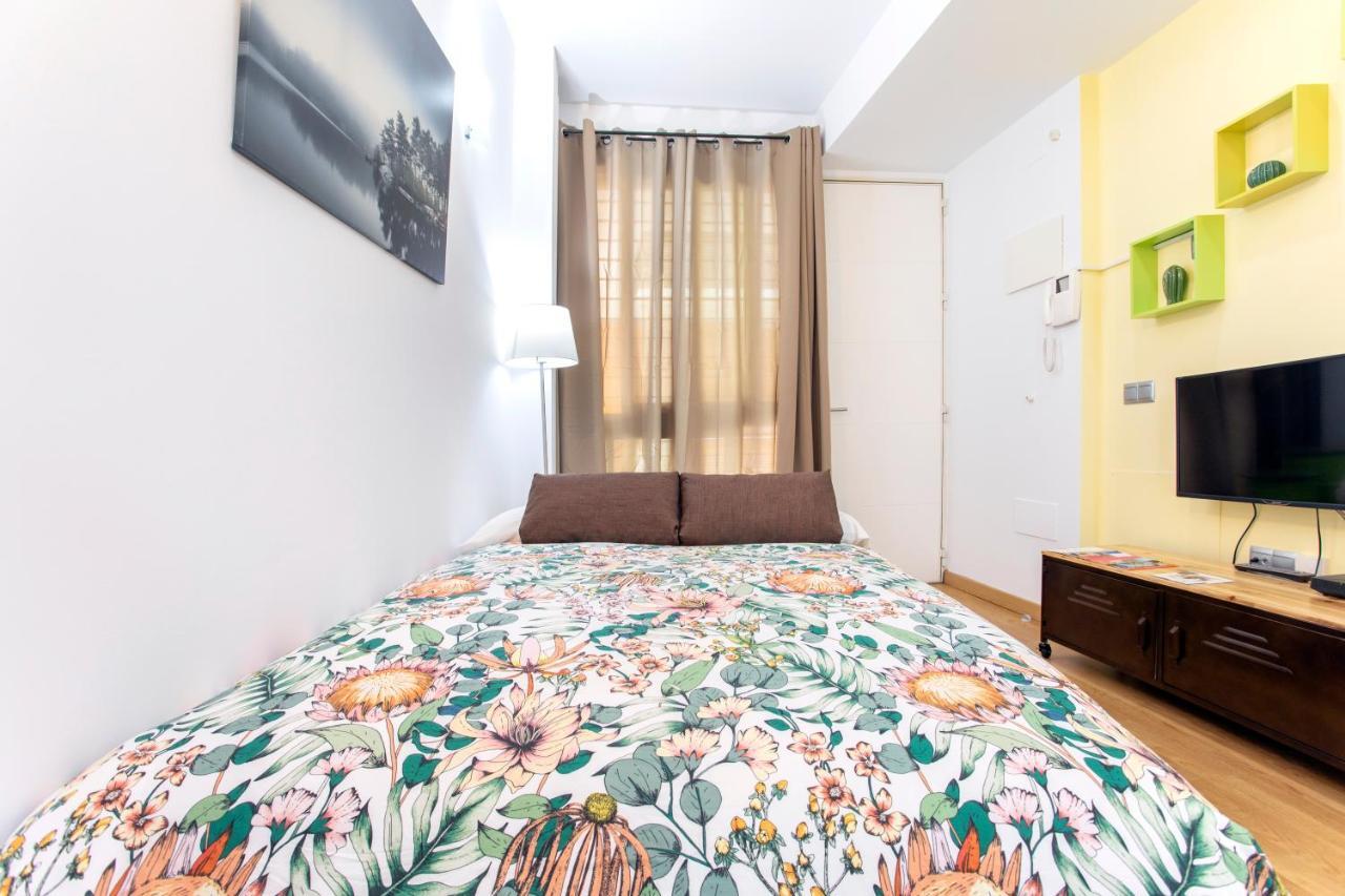 Apartamentos Momas La Casa De Mama Malaga Luaran gambar